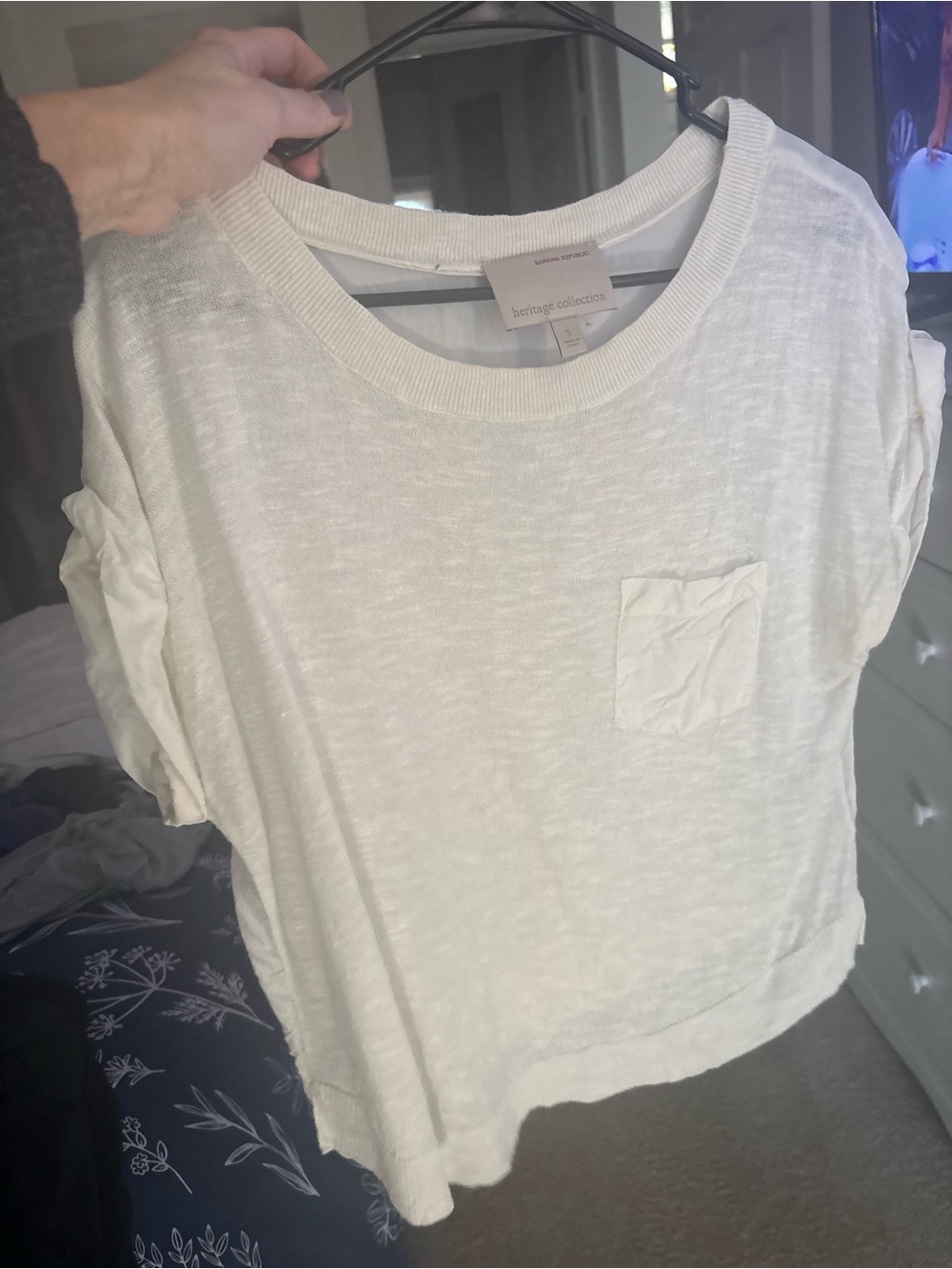 Banana Republic Off-White Short Sleeve Pocket Tee